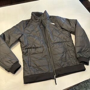 The North Face 3-in-1 Women Tri-climate. Outer shell and puffer inner jacket